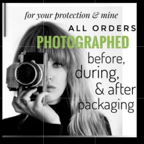 NWOT Coach Story New York Red Zip Clutch/Pouch 9”x6” - Picture 8 of 9